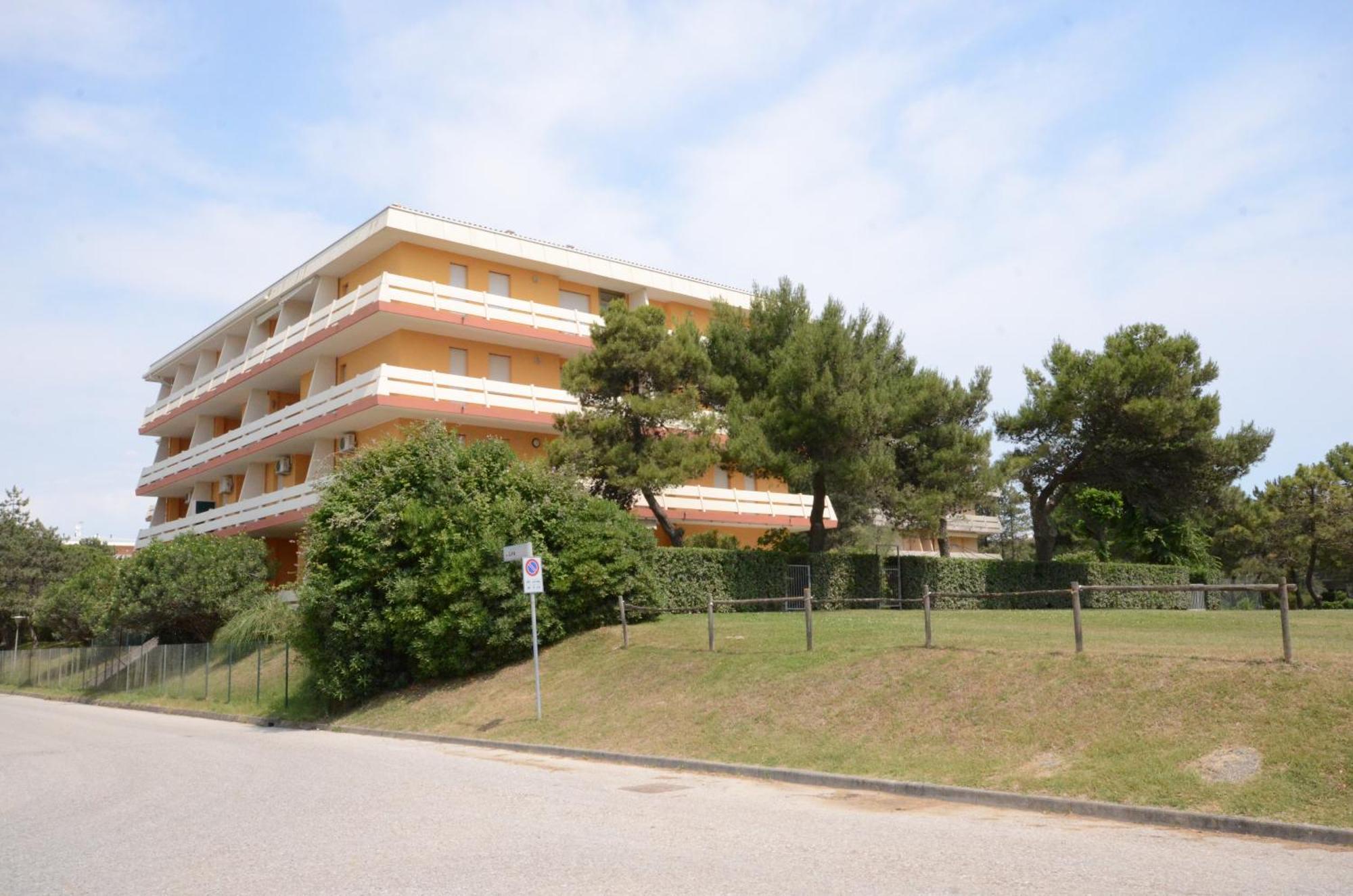 Appartamenti Carina Bibione Exterior foto